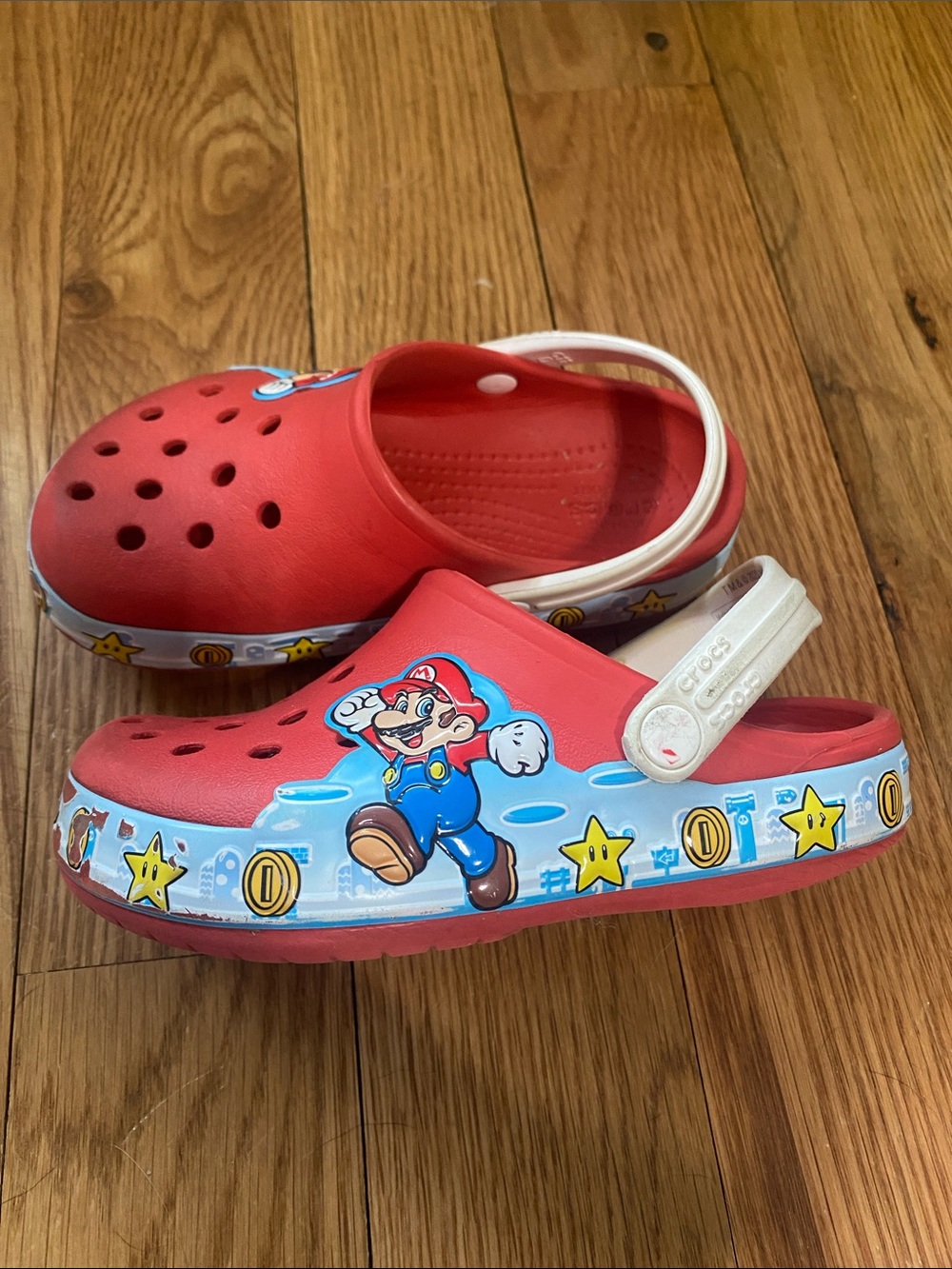 CROCS Kids Red Mario Superhero Clogs with Character Graphics
